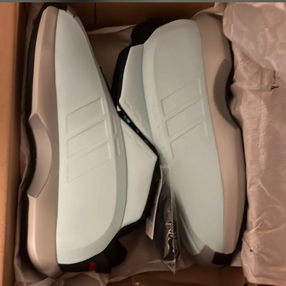 Size 10.5 Adidas Kobe Crazy 1